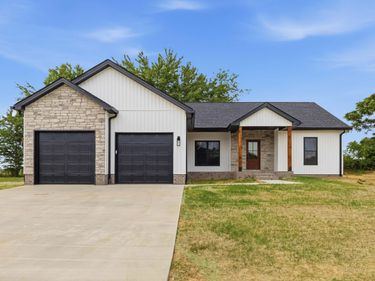 100 Gray Bird Lane, London, KY 40741