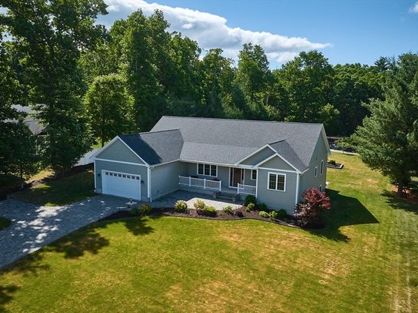 46 Pomeroy Street, Easthampton, MA 01027