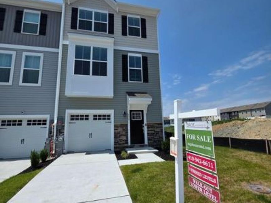 338 Aqua Square, Edgewood, MD 21040 Main Photo