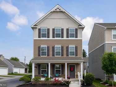 2201 HAMPSHIRE AVENUE, LANCASTER, PA 17601