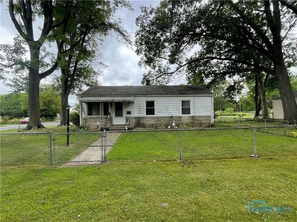 5203 Adella Street , Toledo, OH 43613