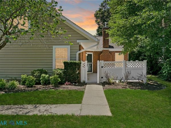 210 Timberline Loop, Yorktown, VA 23692
