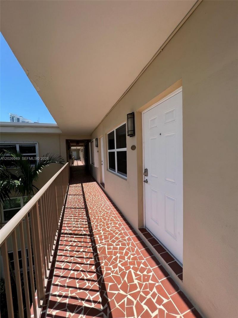 2600 S Ocean Dr , Unit S307, Hollywood, FL 33019 Photo