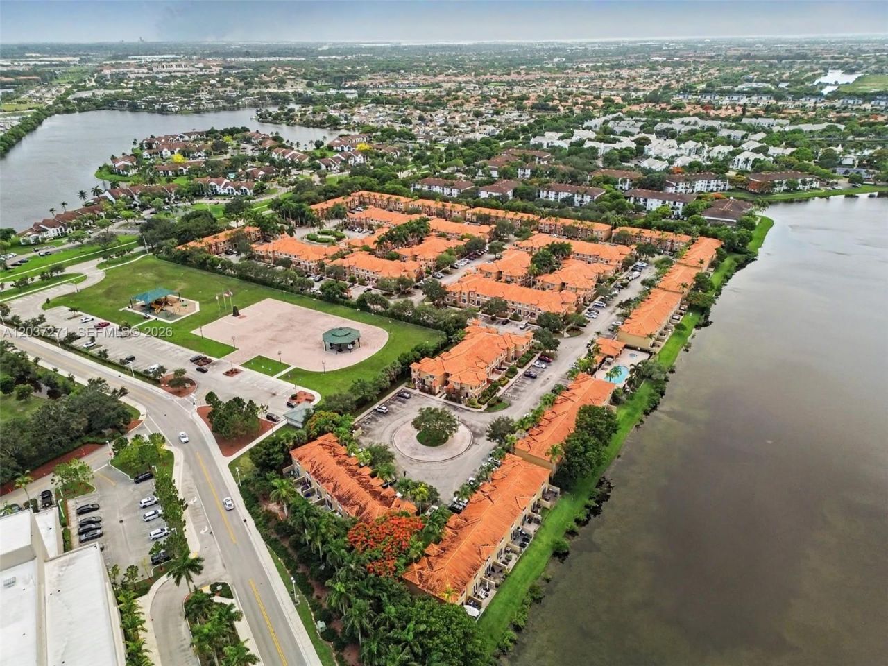 10573 SW 6th St, Unit 1206, Pembroke Pines, FL 33025 Photo