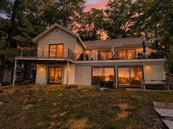 20 Governor Wentworth Highway, Tuftonboro, NH 03853