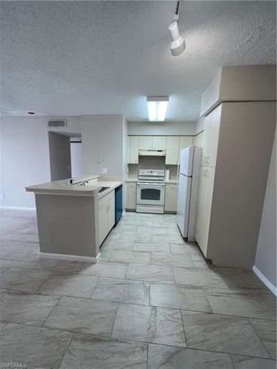 13521 Eagle Ridge Dr, Unit 123, Fort Myers, FL 33912 Photo