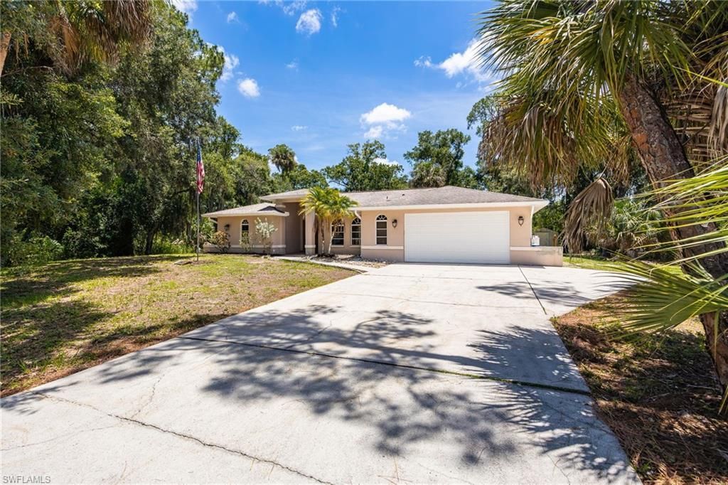 2411 Herzog Rd, Alva, FL 33920 Photo