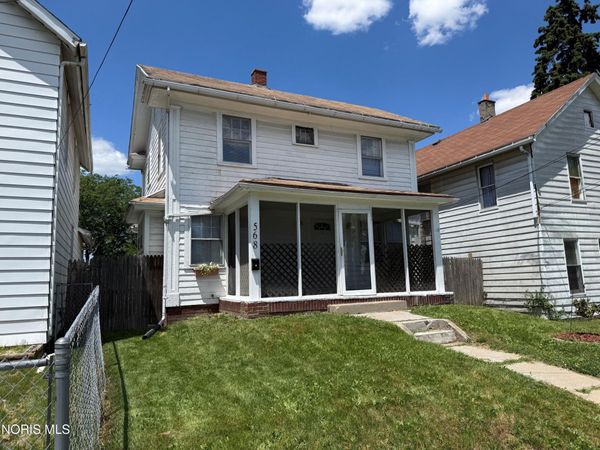 568 Dover Place , Toledo, OH 43605