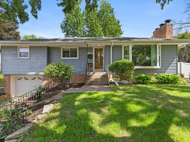 7918 59th Avenue N, New Hope, MN 55428