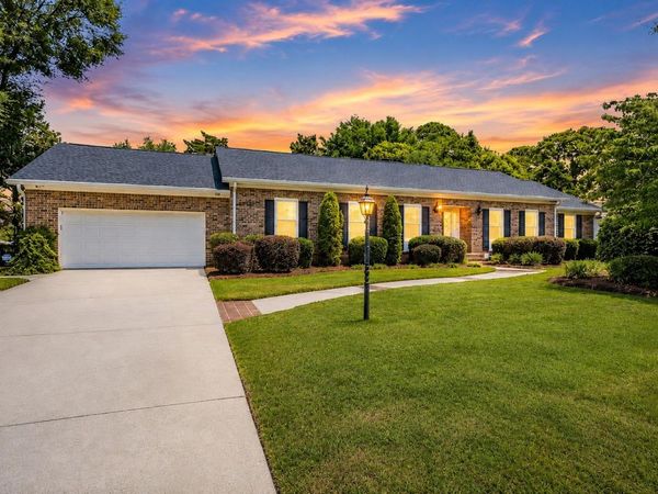 410 Pinecrest Dr. , Myrtle Beach, SC 29572