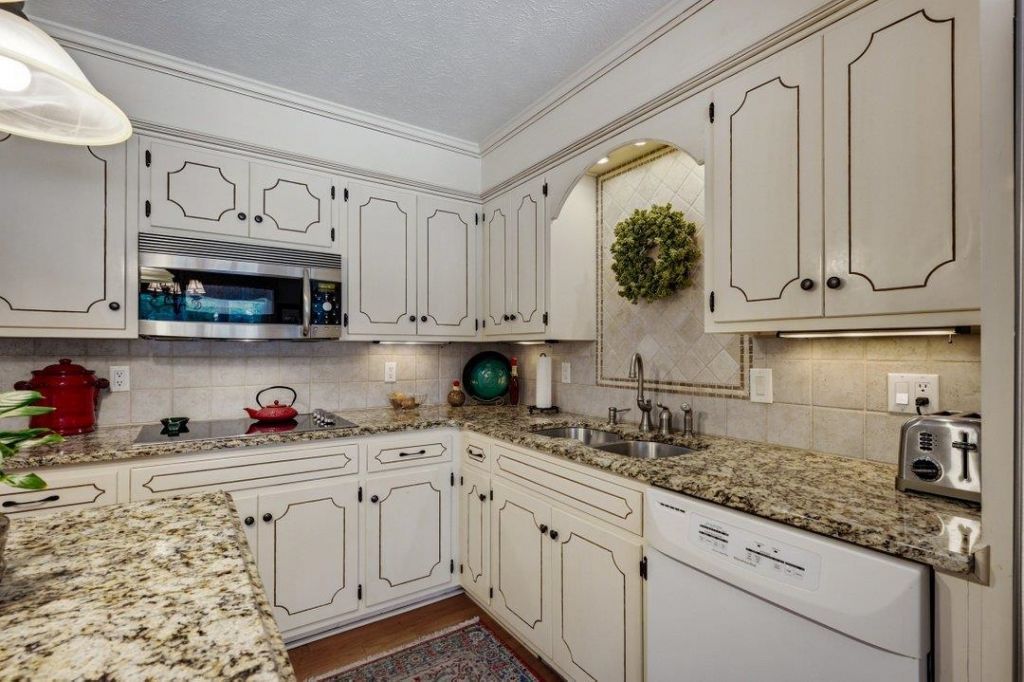 410 Pinecrest Dr.  Photo 11