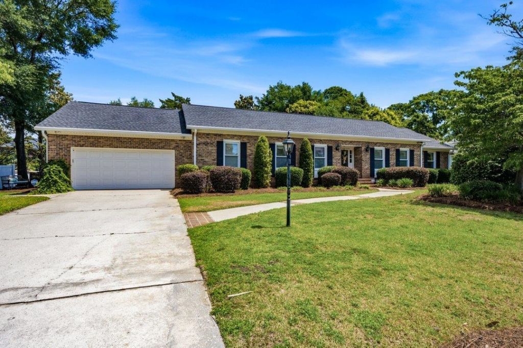 410 Pinecrest Dr.  Photo 14