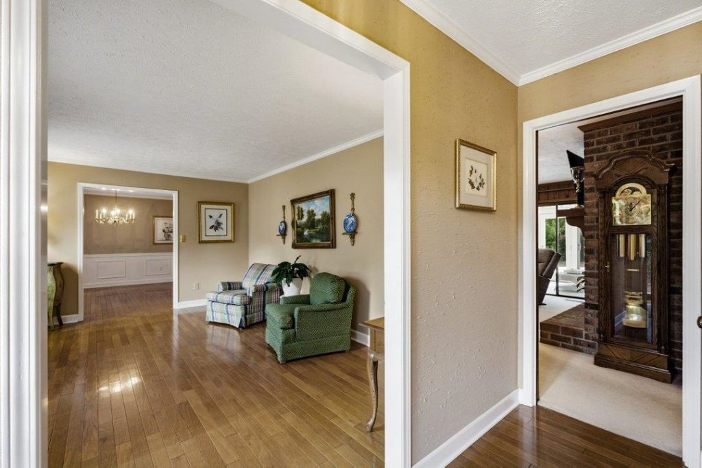 410 Pinecrest Dr.  Photo 16