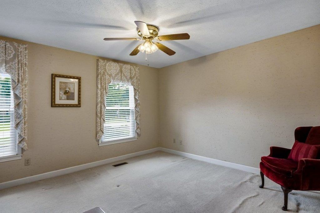 410 Pinecrest Dr.  Photo 23