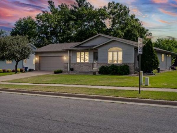 1124 EAST AVENUE N, Onalaska, WI 54650