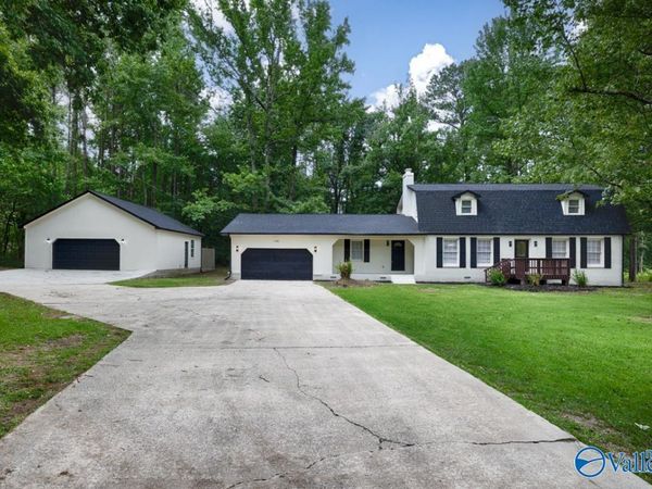 145 Dogwood Drive, Laceys Spring, AL 35754
