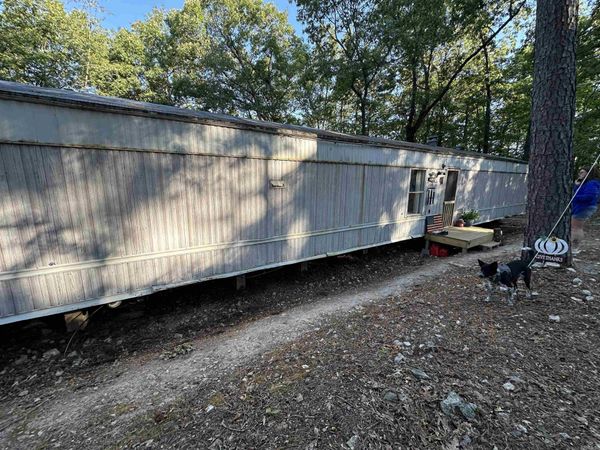2662 MC 8050 , Yellville, AR 72687