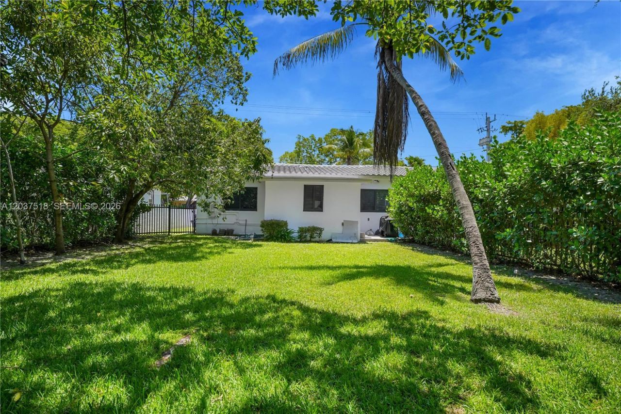 6822 NE 5th Ave, Unit -, Miami, FL 33138 Photo