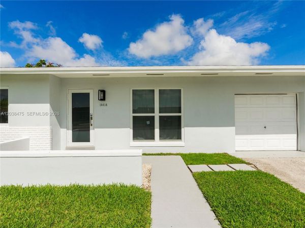 14414 SW 105th Ct , Miami, FL 33176