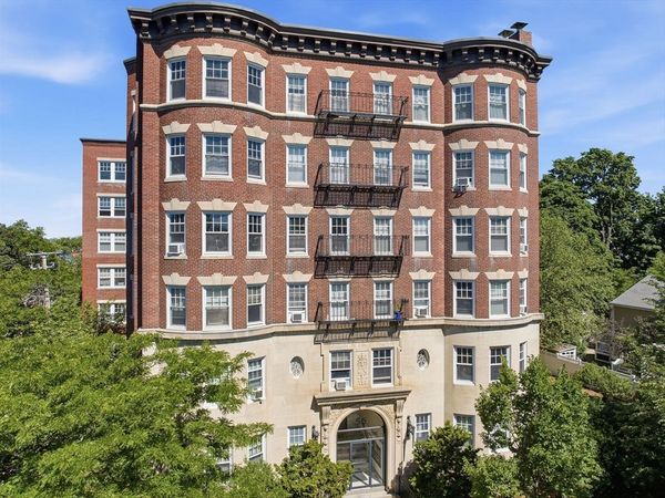 55 Magazine Street, Unit 21, Cambridge, MA 02139