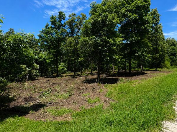 000 Country Place Drive , Urbana, MO 65767