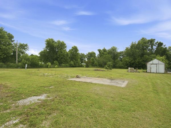 224 Pin Oak Lane , Billings, MO 65610