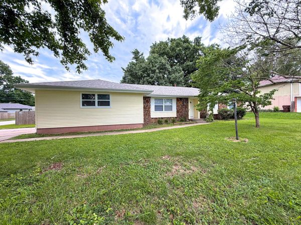 4525 S Farm Road 137 , Springfield, MO 65810