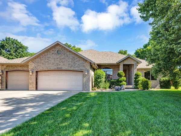 4497 E Summerfield Drive, Springfield, MO 65802