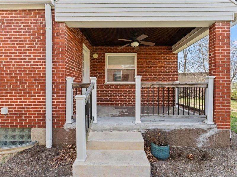 10019 Zig Zag Road, Montgomery, OH 45242 Photo 2