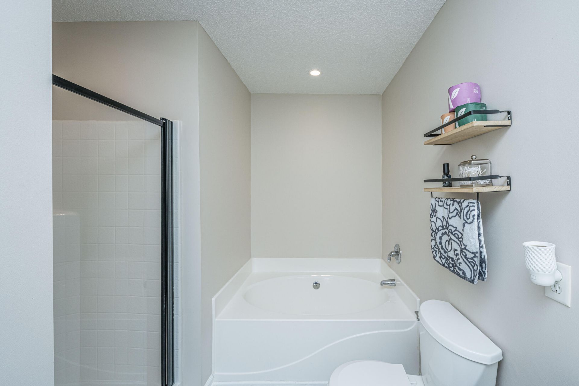 2036 Robin Wood Boulevard Photo 24