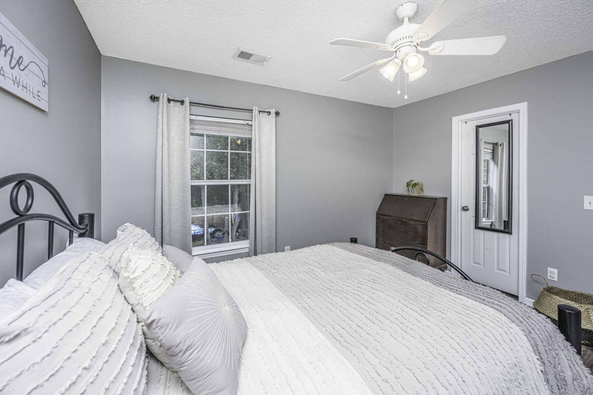 2036 Robin Wood Boulevard Photo 29