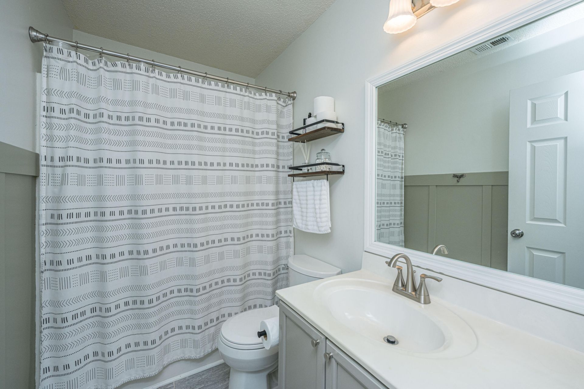 2036 Robin Wood Boulevard Photo 30