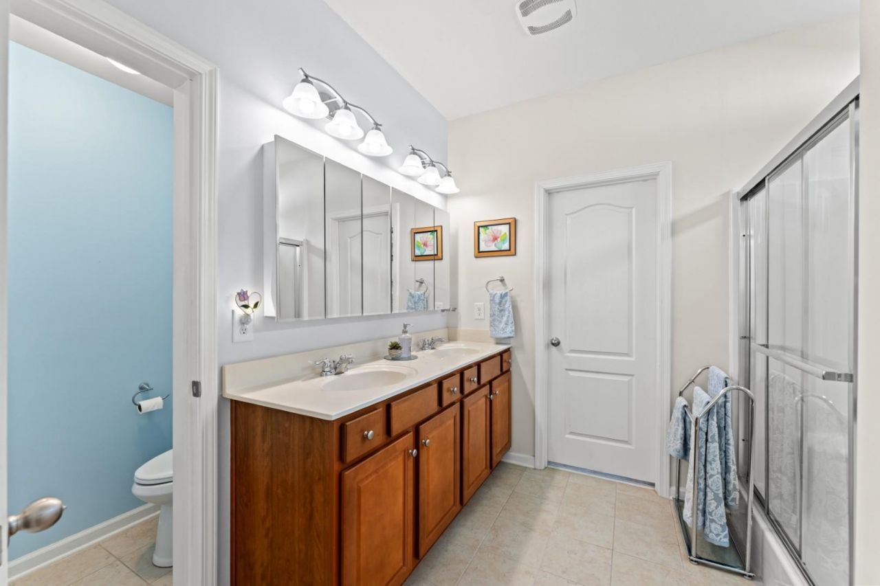 733 Lafayette Park Dr.  Photo 22