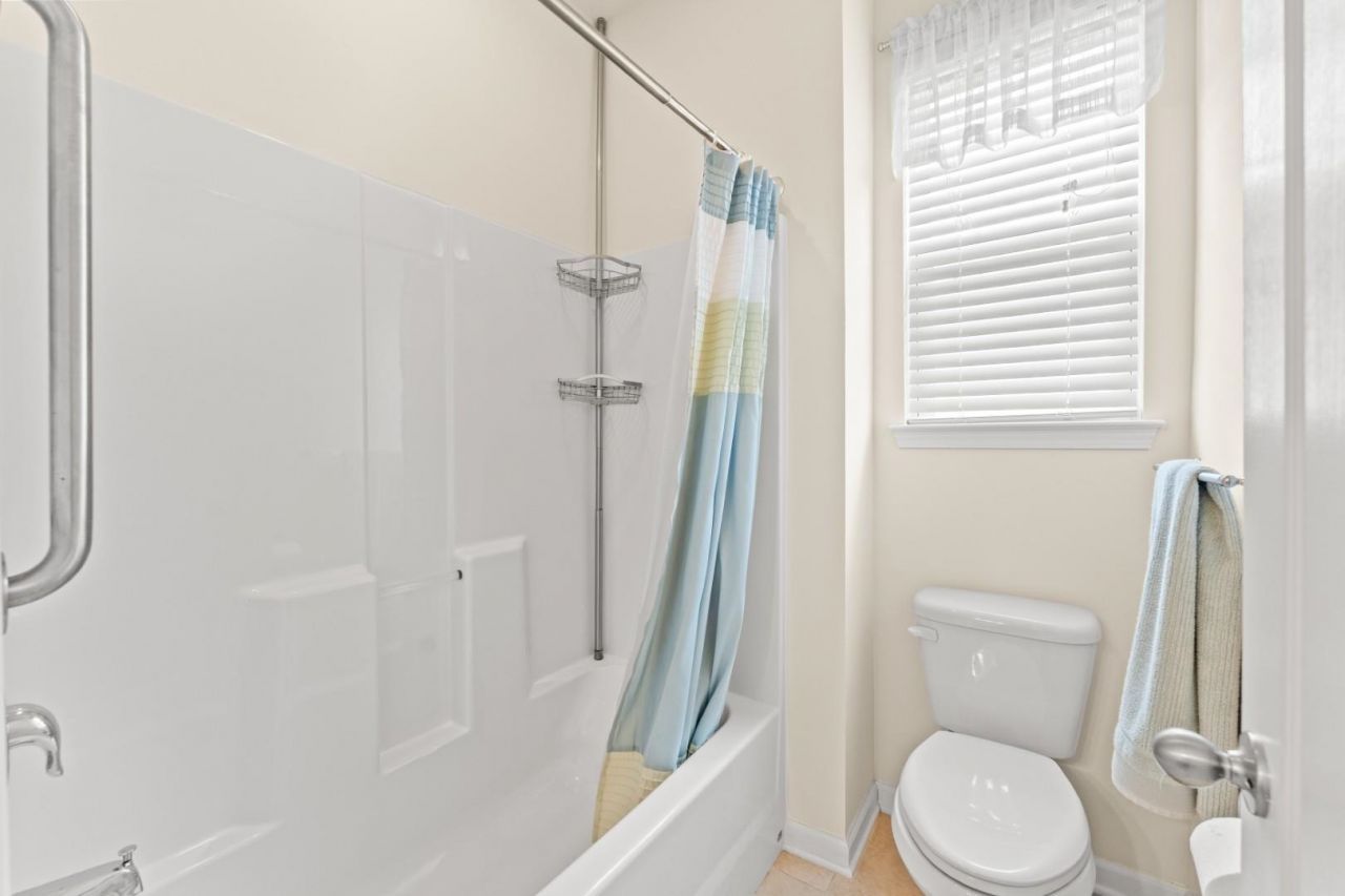 733 Lafayette Park Dr.  Photo 26
