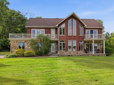 3199 W River Road, Grand Island, NY 14072
