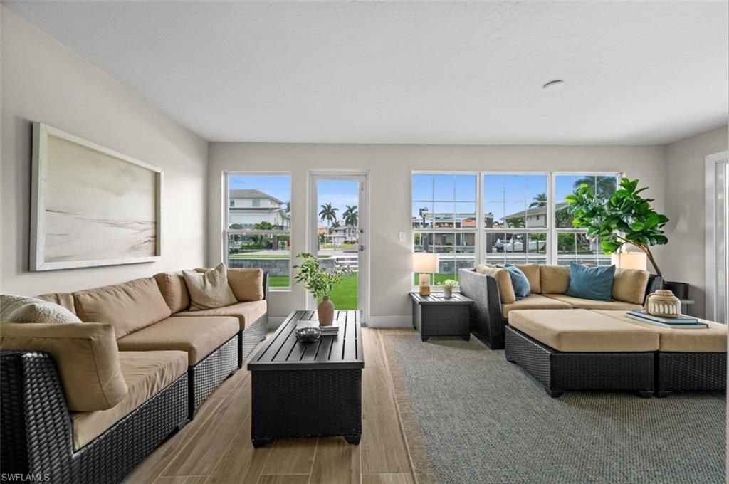 373 Egret Ave , Naples, FL 34108 Photo