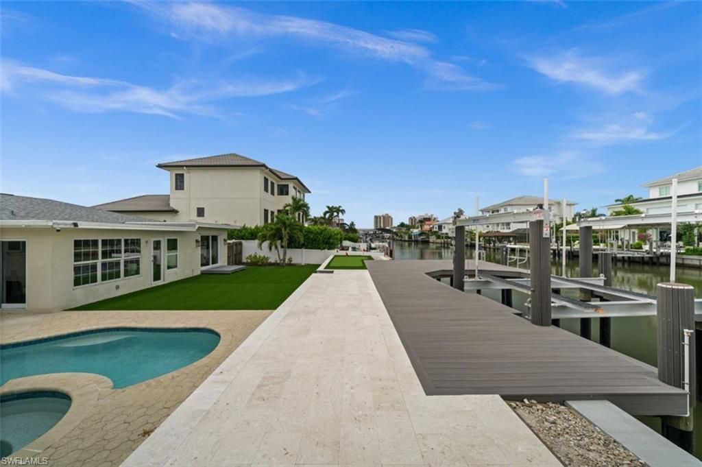 373 Egret Ave , Naples, FL 34108 Photo