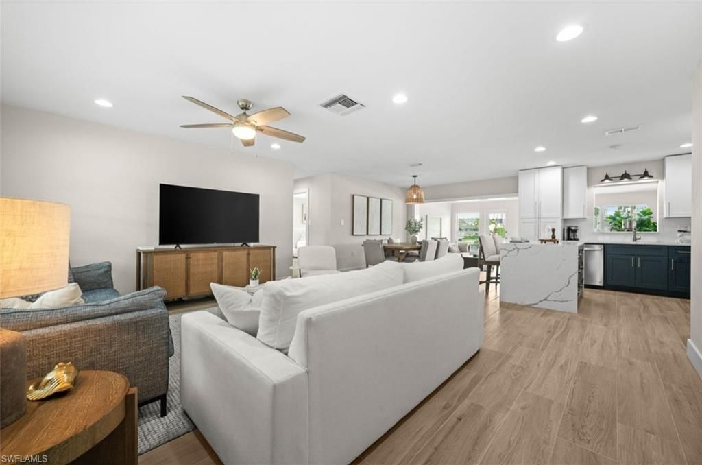 373 Egret Ave , Naples, FL 34108 Photo