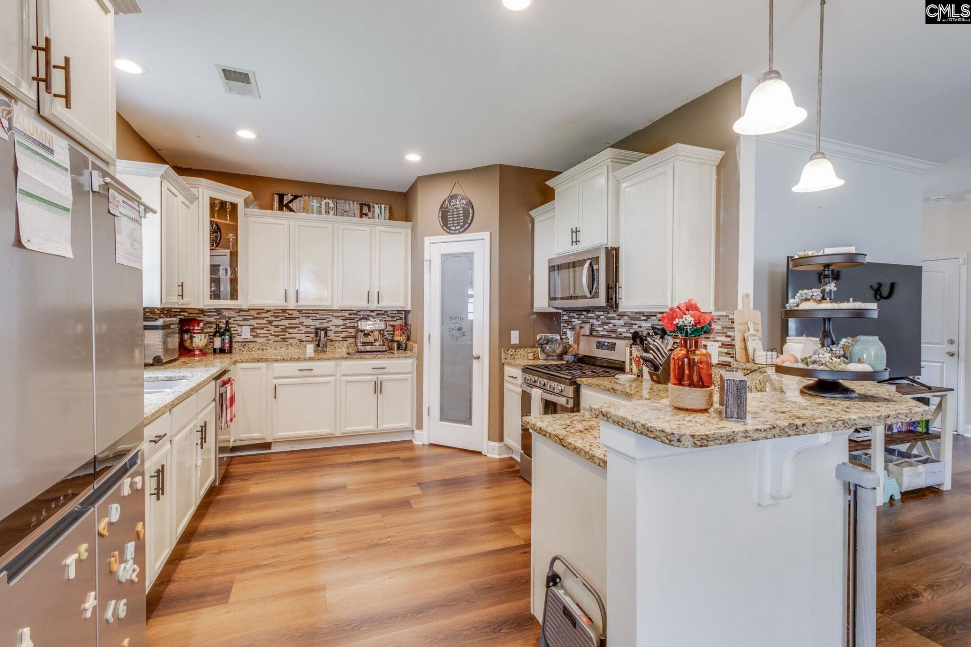54 Revelstone Way Way  Photo 10