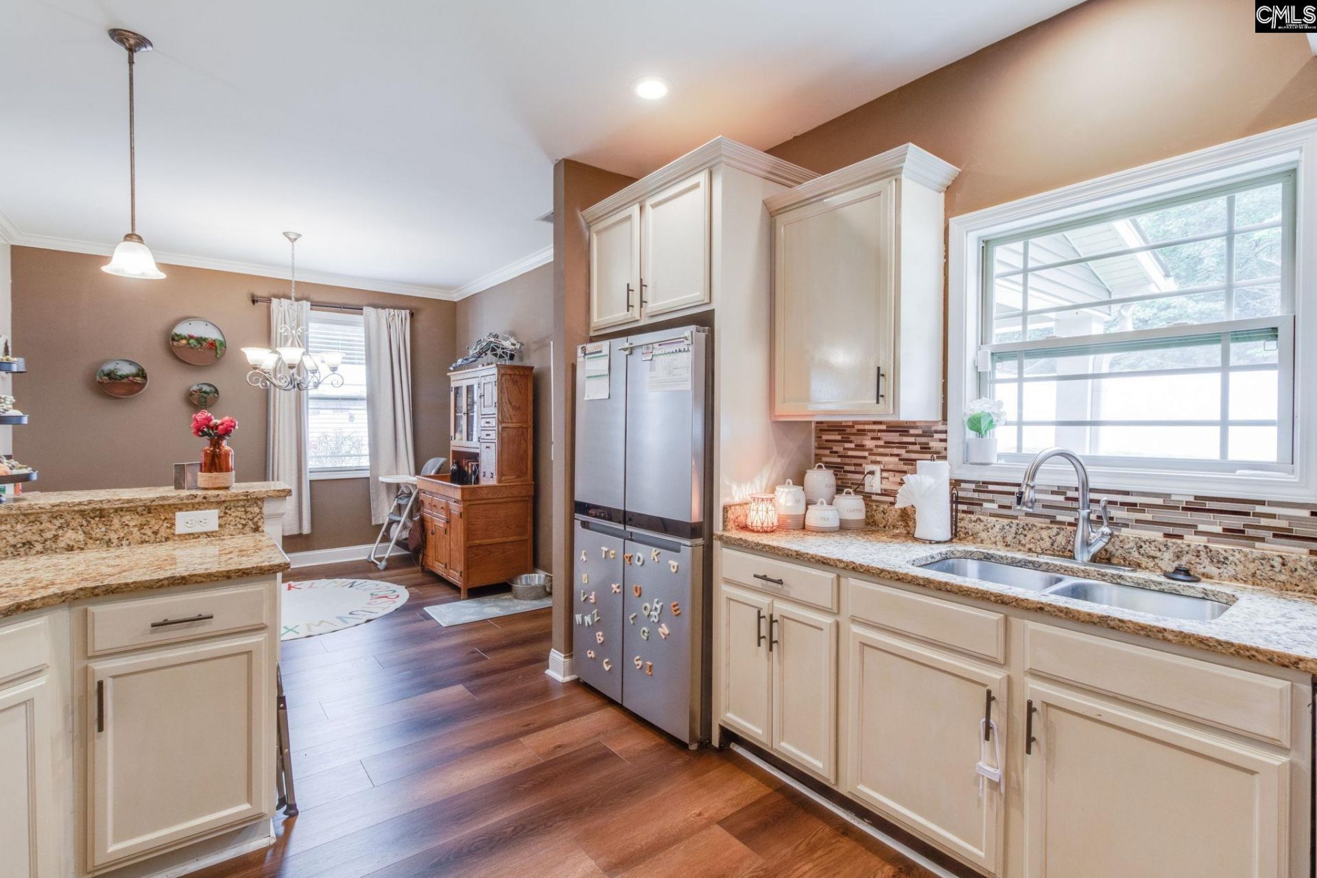 54 Revelstone Way Way  Photo 12