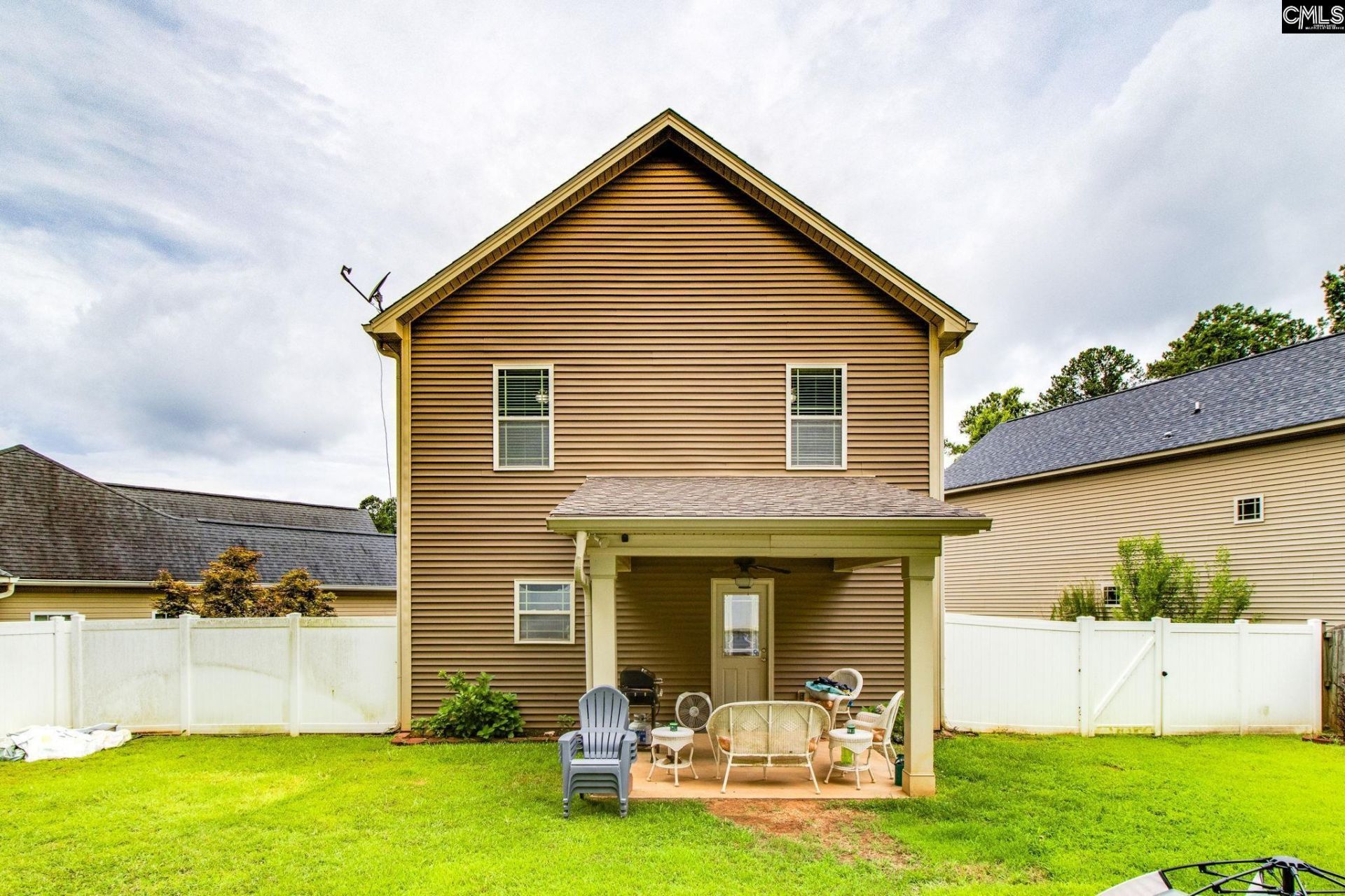 54 Revelstone Way Way  Photo 34