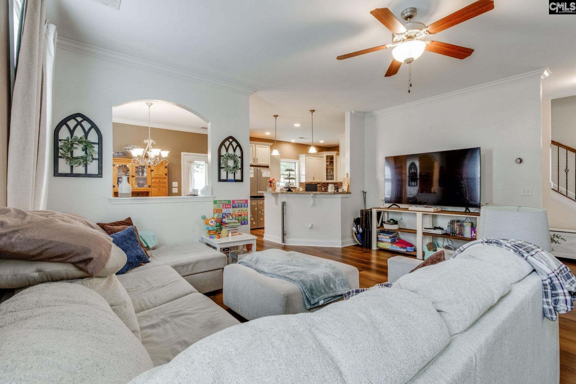 54 Revelstone Way Way  Photo 8