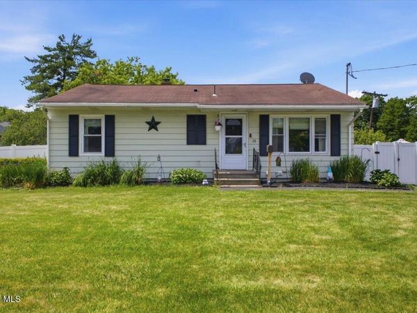 31 Maine Avenue, Rensselaer, NY 12144