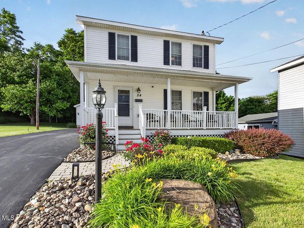 24 Hulin Street, Mechanicville, NY 12118