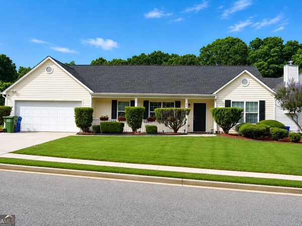 904 Meadow Walk Dr, Monroe, GA 30656