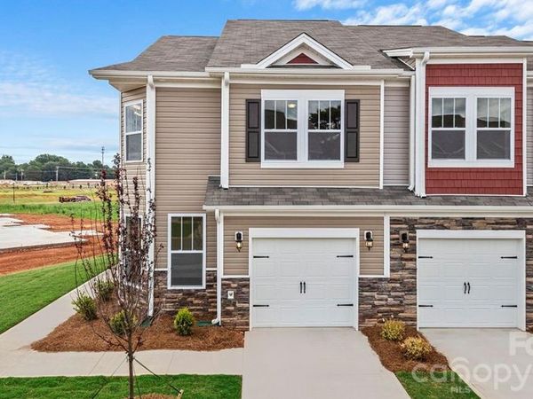 196 Valley Breeze Road , Fletcher, NC 28732