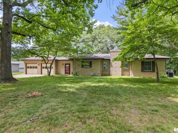21 W Hazel Dell Lane, Springfield, IL 62712