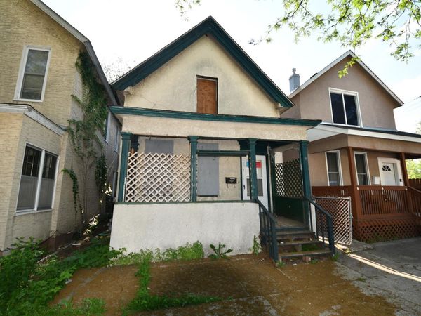 711 Bedford Street , Saint Paul, MN 55130