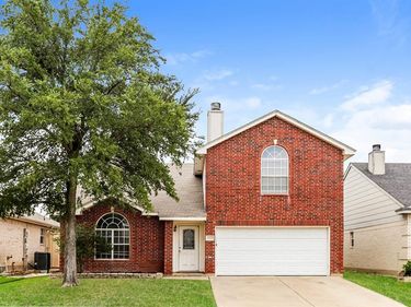 8959 Rushing River Drive, Fort Worth, TX 76118