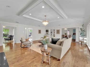 9511 Robin Meadow Drive, Dallas, TX 75243